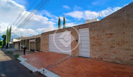 CASA SOZINHA NO LOTE codigo: 111519