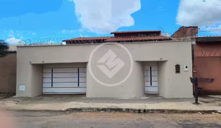 CASA DE 3/4 COM SUITE NO CENTER VILLE codigo: 100242