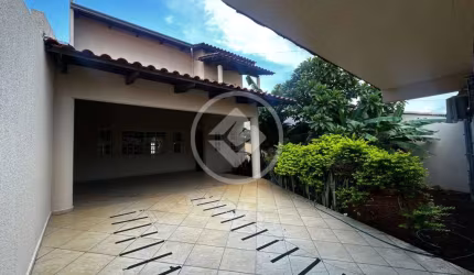 SOBRADO 3 QUARTOS 1 SUITE - GARAVELO codigo: 117506