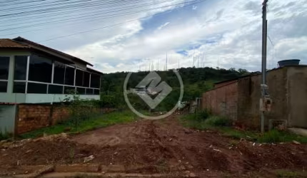 Ótimo terreno para você construir a casa do seu sonho, com vista definitiva para a mata !! codigo: 94160