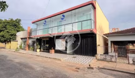 SOBRADO COM SALA COMERCIAL codigo: 117078
