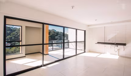Linda cobertura duplex com 4 quartos no bairro São Mateus