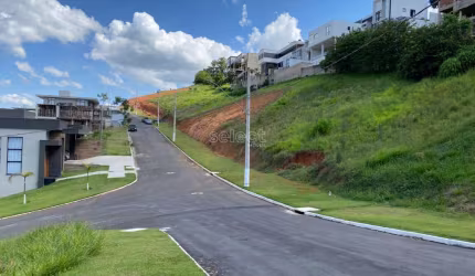 Lotes Residenciais e Comerciais à venda na região do bairro São Pedro!