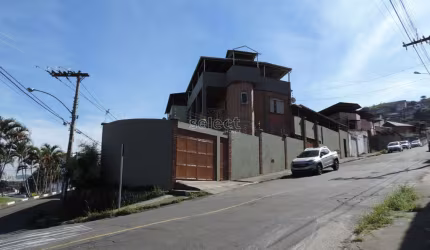 Casa 5 quartos - Lourdes