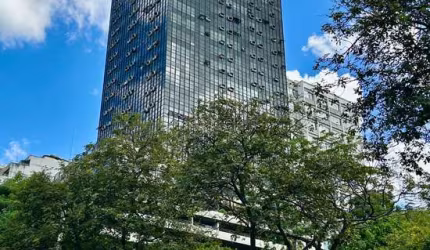 Ótima sala Comercial no centro