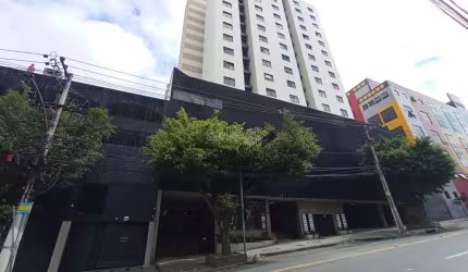 Apartamento de 1 quarto no Centro