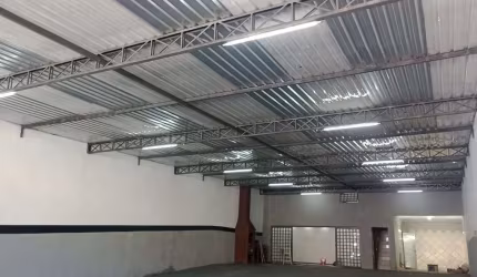 Galpão para Alugar 333 metros,c/ casa parte superior de 45 metros, área total 37