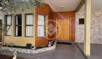 CASA EXCELENTE NO JD. AMÉRICA | 5 QUARTOS + PISCINA codigo: 119928