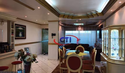 Sobrado com 4 dormitórios à venda, 300 m² por R$ 790.000,00 - Vila Saracatan - São Bernardo do Campo/SP