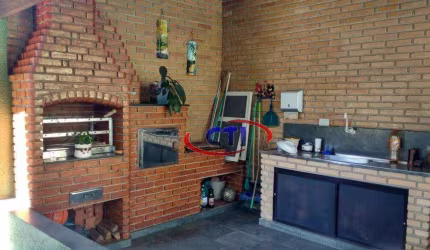 Casa com 3 dormitórios à venda, 200 m² por R$ 820.000 - Barro Branco - Ribeirão Pires/SP