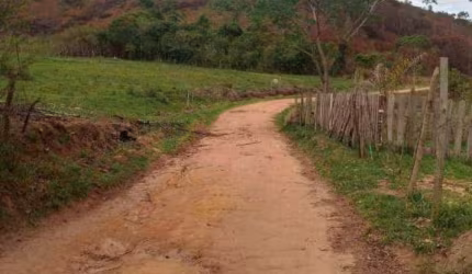 Terreno à venda, 488 m² por R$ 35.000 - Pirapetinga - Juiz de Fora/MG