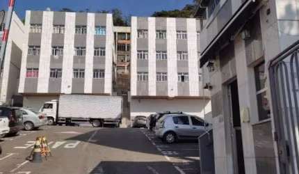 Apartamento com 3 dormitórios à venda, 70 m² por R$ 239.000,00 - Paineiras - Juiz de Fora/MG