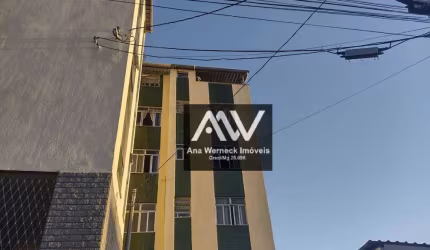 Apartamento com 3 dormitórios à venda, 100 m² por R$ 300.000,00 - Bandeirantes - Juiz de Fora/MG
