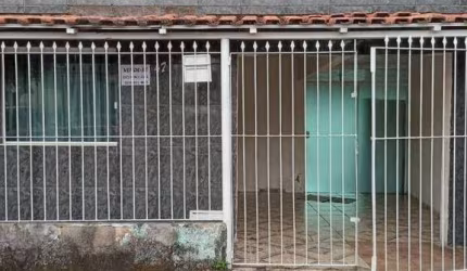 Casa com 3 dormitórios à venda, 100 m² por R$ 230.000 - Jóquei Clube - Juiz de Fora/MG