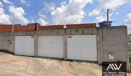 Casa com 3 dormitórios à venda + 2 lojas grandes, 200 m² por R$ 180.000 DE ENTRADA- Jardim dos Alfineiros - Juiz de Fora/MG