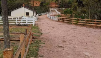 Terreno à venda, 800 m² por R$ 90.000 - Igrejinha - Juiz de Fora/MG
