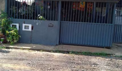 Casa com 2 dormitórios à venda, 100 m² por R$ 150.000 DE ENTRADA- Grama - Juiz de Fora/MG