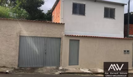 3 CASAS Á VENDA NO MESMO TERRENO, 300 m² por R$ 90.000 DE ENTRADA - Jóquei 3 - Juiz de Fora/MG