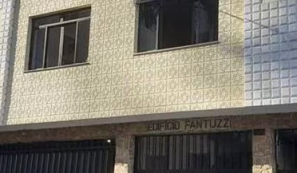 Apartamento com 3 dormitórios à venda, 74 m² por R$ 290.000 - Granbery - Juiz de Fora/MG