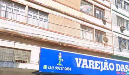 Apartamento com 2 dormitórios à venda, 68 m² por R$ 117.000 DE ENTRADA - Centro - Juiz de Fora/MG