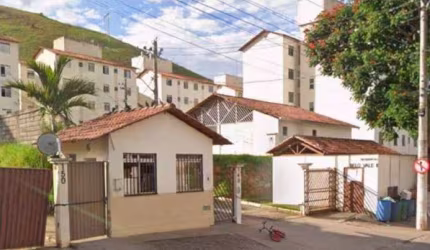 Apartamento com 2 dormitórios à venda, 47 m² por R$ 77.000 - Barbosa Lage - Juiz de Fora/MG