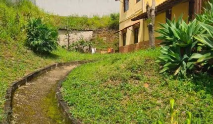 Casa com 4 dormitórios à venda, 241 m² por R$ 400.000 - Marilândia - Juiz de Fora/MG