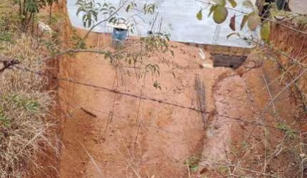 Terreno à venda, 390 m² por R$ 350.000,00 - Santa Cruz - Juiz de Fora/MG