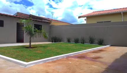 Casa para Venda em Pirassununga, Vila Brasil, 3 dormitórios, 1 banheiro, 5 vagas