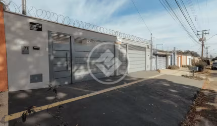 REF: Office2064 Casa no Jardim Presidente, sendo 3 suítes com 134m², Goiânia-GO codigo: 25666