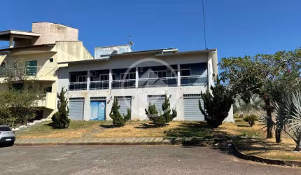 Excelente sobrado, com comércio embaixo codigo: 75423