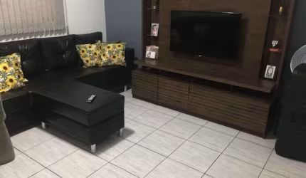 Casa com 2 quartos à venda na Rua João Bueno Bierrembach, 06, Vila Nhocune, São Paulo, 240 m2 por R$ 600.000