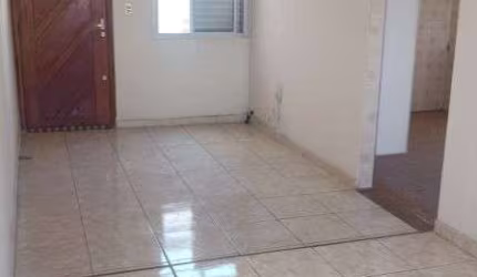 Apartamento Grande 56² com 2 dormitórios, garagem fechada, próximo da estação Dom Bosco