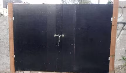 Terreno à venda na Rua Capitania de Itamaracá, 754, Vila Carmosina, São Paulo por R$ 210.000