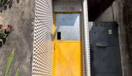 Casa com 2 quartos à venda na Rua Alexandre Davidenko., 380, Conjunto Habitacional Barro Branco II, São Paulo, 98 m2 por R$ 250.000