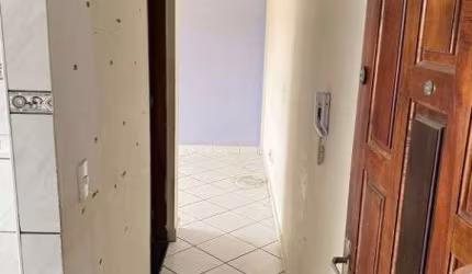 Apartamento com 2 quartos à venda na Rua Jaguapeba, 100, Conjunto Habitacional Fazenda do Carmo, São Paulo, 48 m2 por R$ 105.000