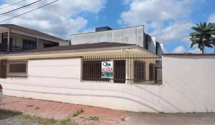 CASA no ITAUM com 6 quartos para LOCAÇÃO, 160 m²
