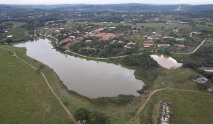 Lote / Terreno à venda em Esmeraldas