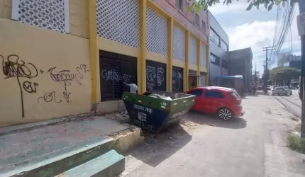 (LJ2192) Loja comercial de 15 m² em frente à Praça Sagrado Coração de Jesus