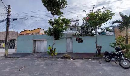 (CA2292) Uma Casa medindo 440m² localizada no Rodolfo Teófilo