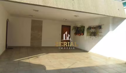 Casa com 3 dormitórios à venda, 330 m² por R$ 2.660.000,00 - Jardim São Caetano - São Caetano do Sul/SP