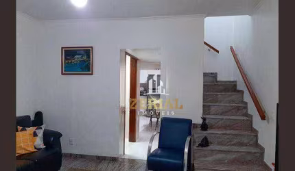 Sobrado com 3 dormitórios à venda, 189 m² por R$ 1.060.000,00 - Olímpico - São Caetano do Sul/SP