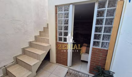 Casa com 8 dormitórios à venda, 350 m² por R$ 680.000,00 - Vila Arapuã - São Paulo/SP