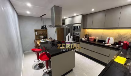 Sobrado com 3 dormitórios à venda, 185 m² por R$ 850.000,00 - Nova Gerti - São Caetano do Sul/SP