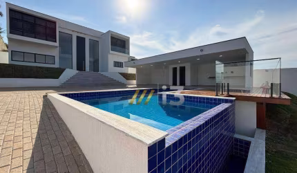 Casa com 3 dormitórios à venda, 240 m² por R$ 2.500.000,00 - Condomínio Shambala III - Atibaia/SP