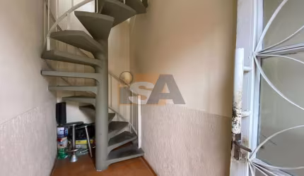 Sala Comercial; no Centro de Poá/SP.