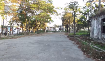 ÁREA em Vila Varela - Poá, SP