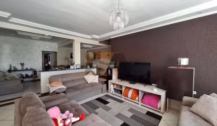 Casa Sobrado - Residencial em Jardim Imperador  -  Suzano
