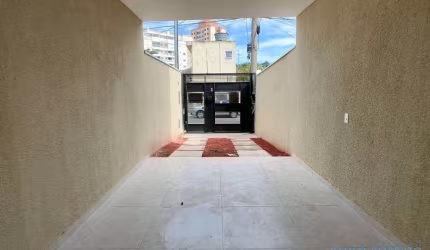CASA ASSOBRADADA - JARDIM SARAH - SP