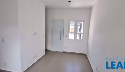 SOBRADO - JARDIM D&amp;#039;ABRIL - SP