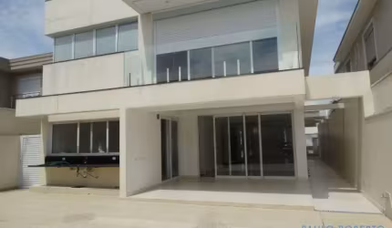 CASA EM CONDOMÍNIO - UMUARAMA - SP